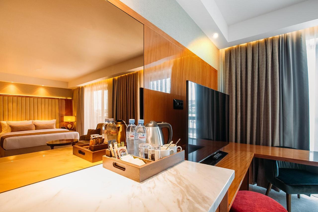 Marjan Plaza Hotel Tbilisi Zewnętrze zdjęcie