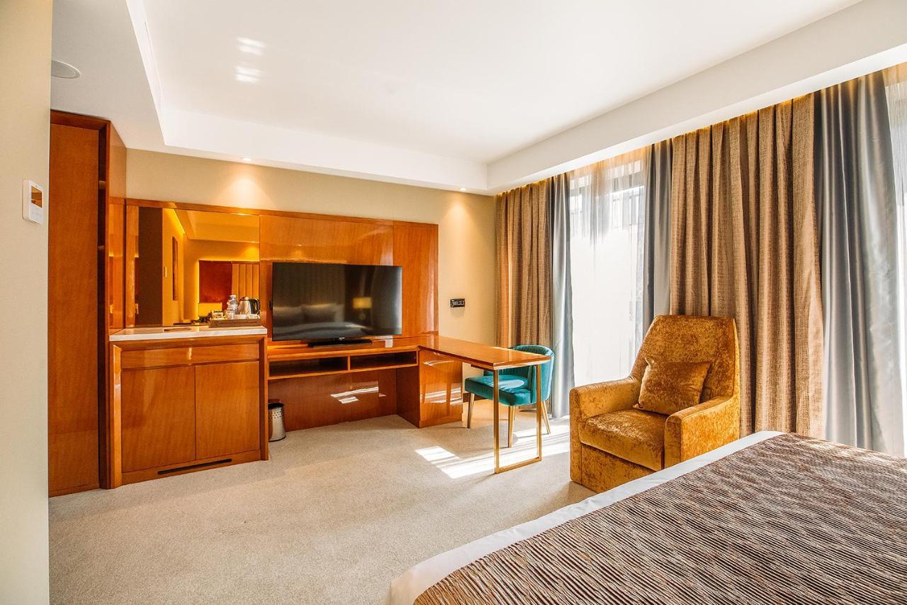 Marjan Plaza Hotel Tbilisi Zewnętrze zdjęcie