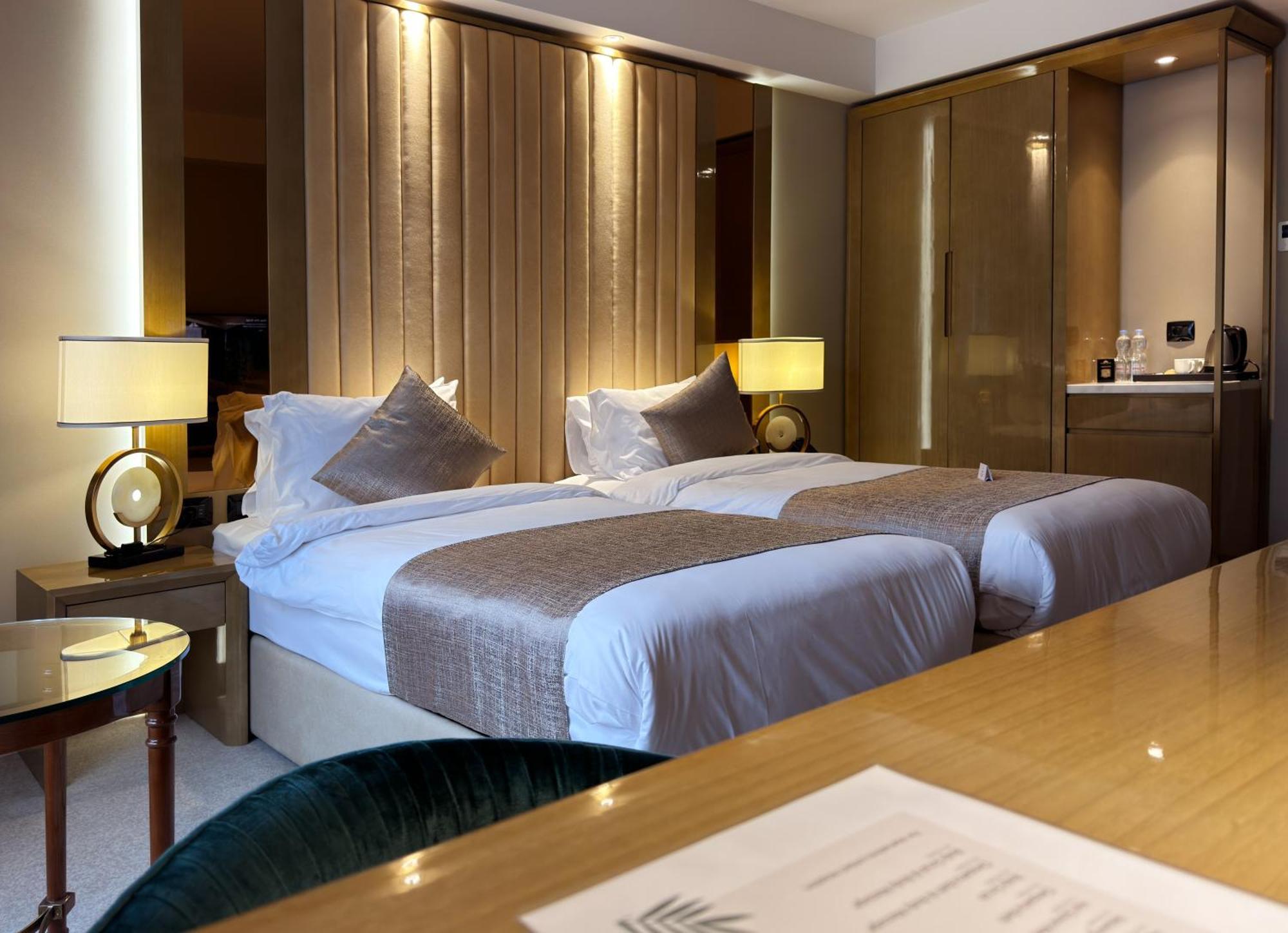 Marjan Plaza Hotel Tbilisi Zewnętrze zdjęcie